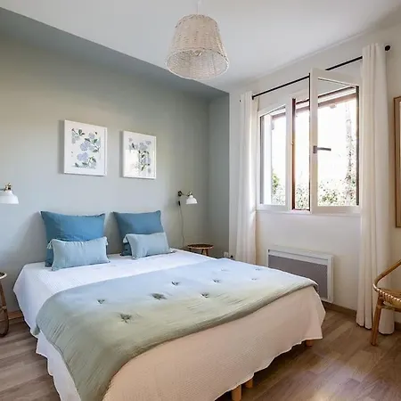 Eglantine à Deux Pas De La Pyla Sur * La Teste-de-Buch